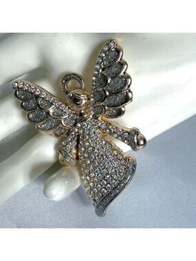 Vintage Angel Brooch Pin Gold Tone Rhinestones